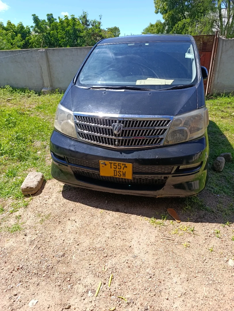 Used Black Toyota Alphard Minivan 2400cc Full AC thumbnail 9