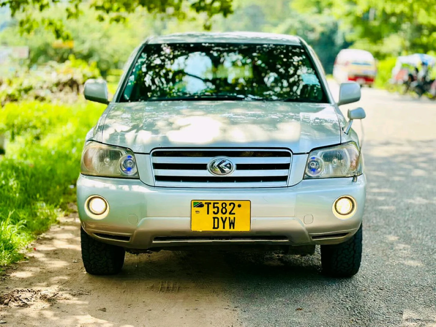 Toyota Kluger SUV 2005 Low Mileage Mwanza