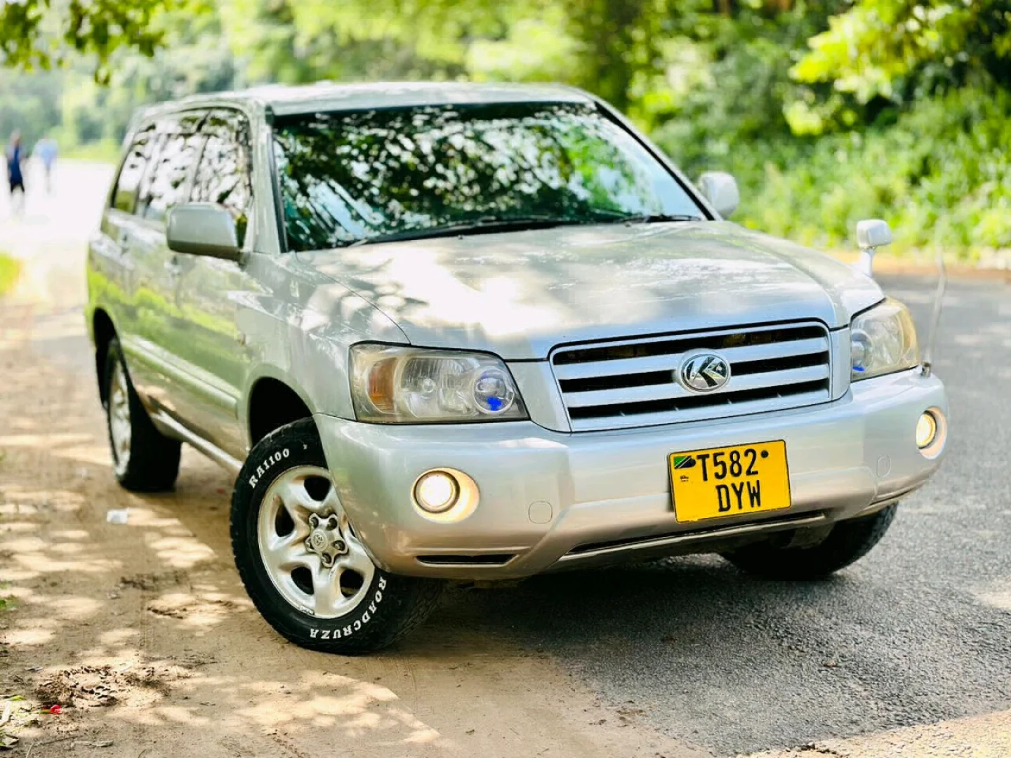 Toyota Kluger SUV 2005 Low Mileage Mwanza thumbnail 3