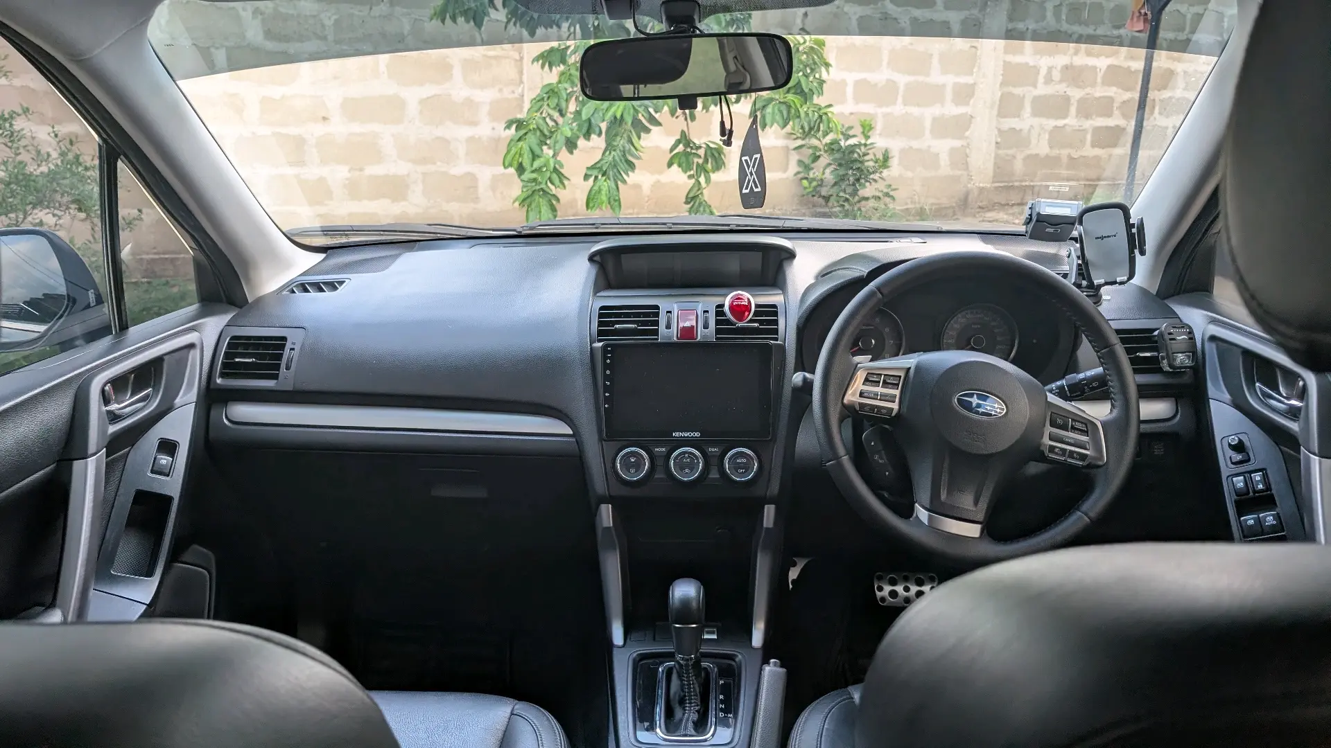 Subaru Forester Premium SJG for Sale thumbnail 5