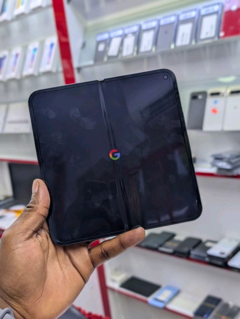 Google Pixel 9 Pro Fold 256GB Brand New thumbnail 2