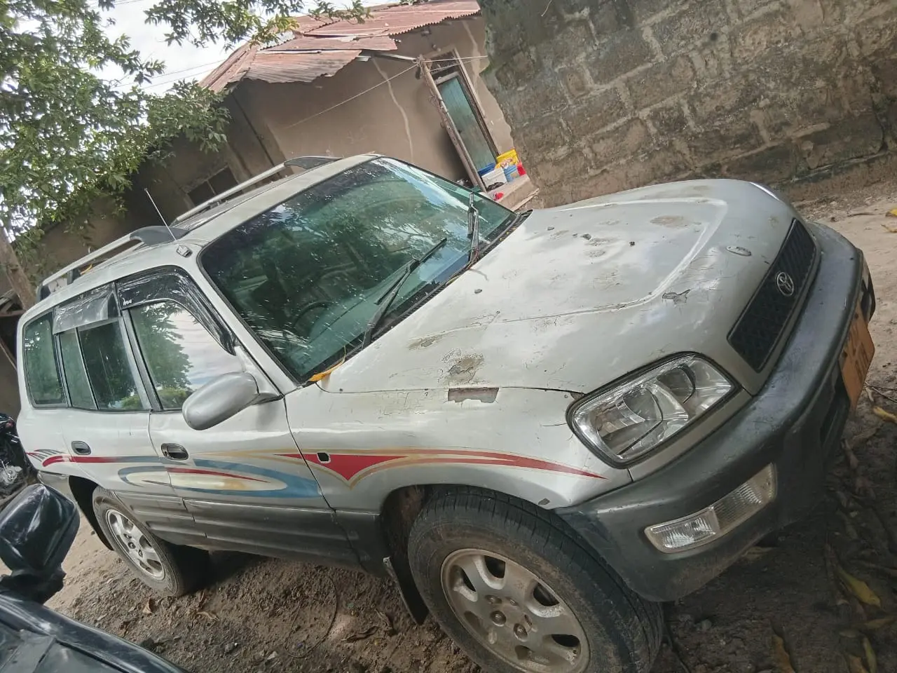 Toyota RAV4 J 1998 thumbnail 2