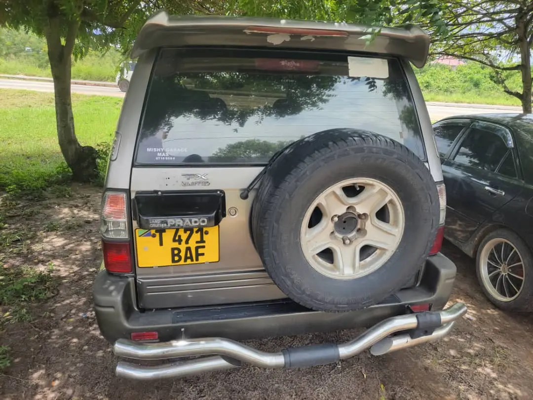Toyota Land Cruiser Prado 3RZ thumbnail 2