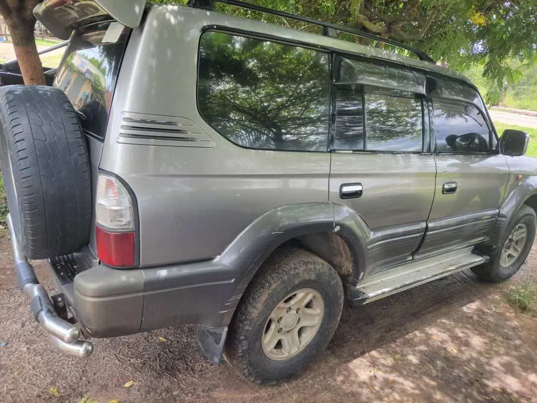 Toyota Land Cruiser Prado 3RZ thumbnail 3