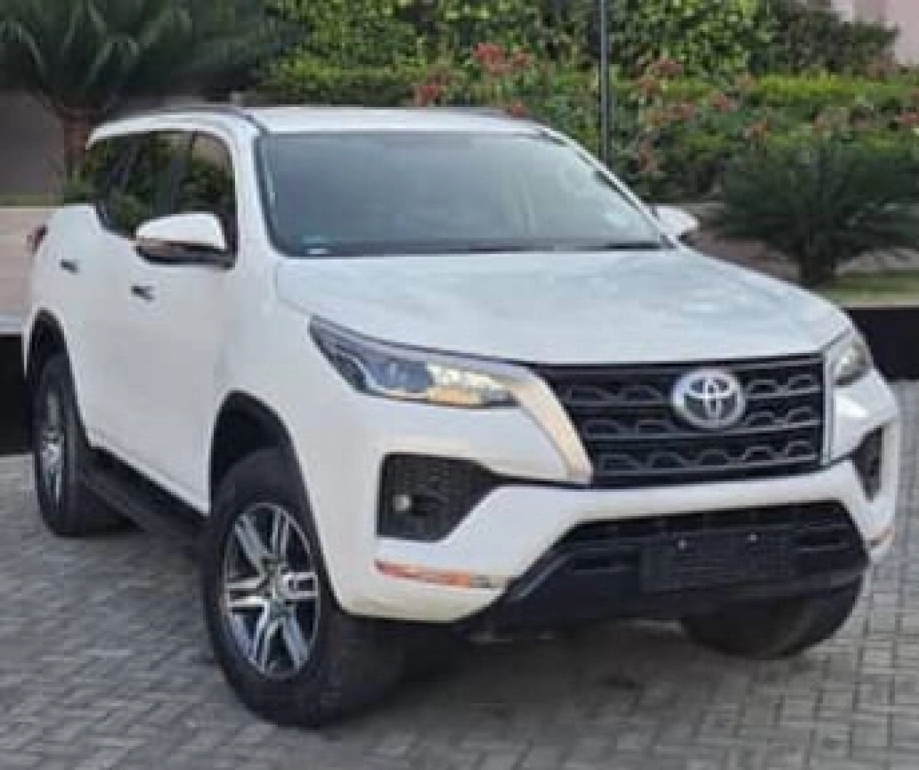 Toyota Fortuner 2.4GD-6 4x4 Diesel SUV (2021-2022)