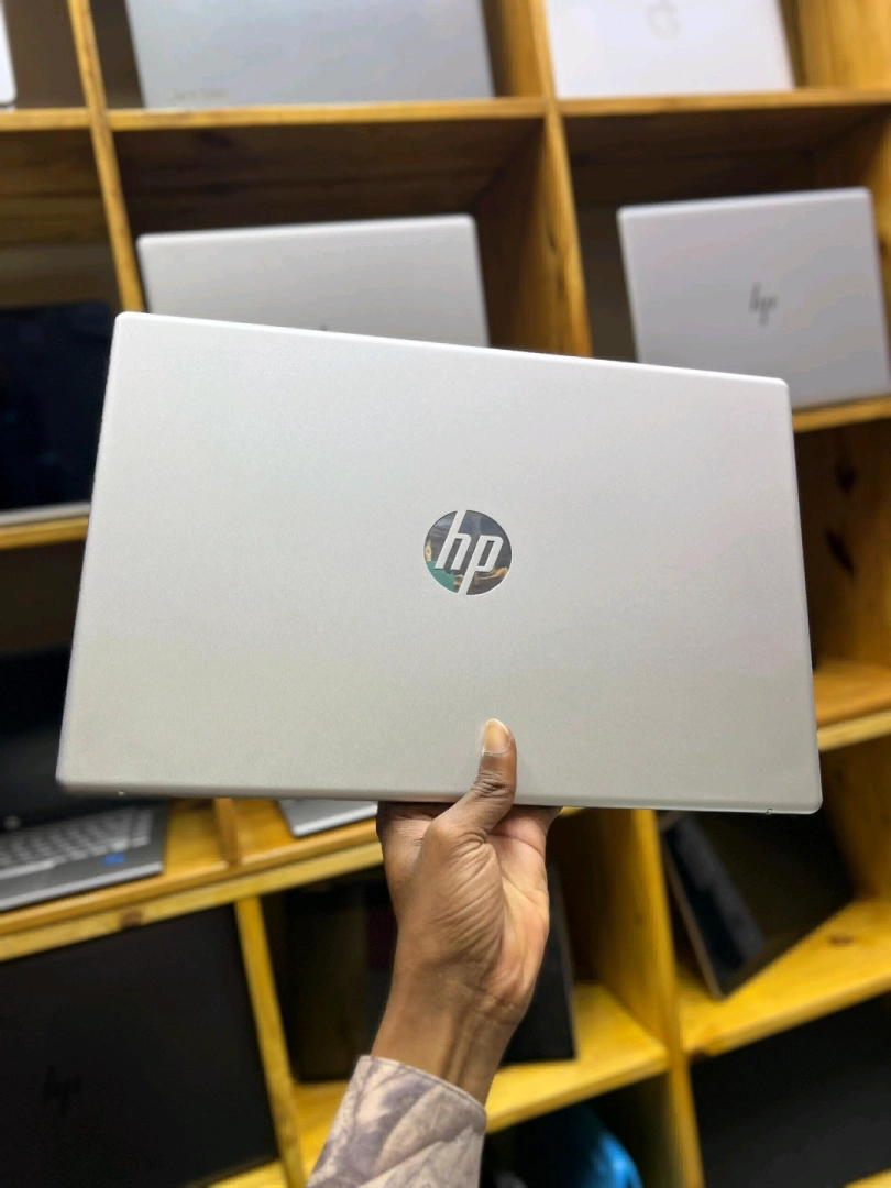 HP Laptop 15-fd0xox Core i3 13th Gen 16GB RAM thumbnail 2