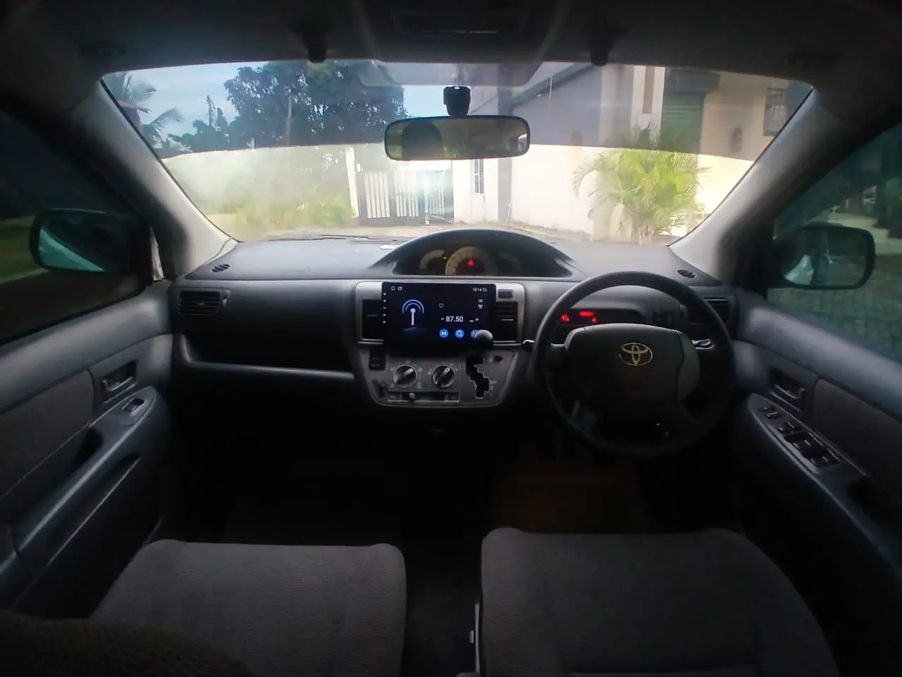 Toyota Raum 2005 thumbnail 6