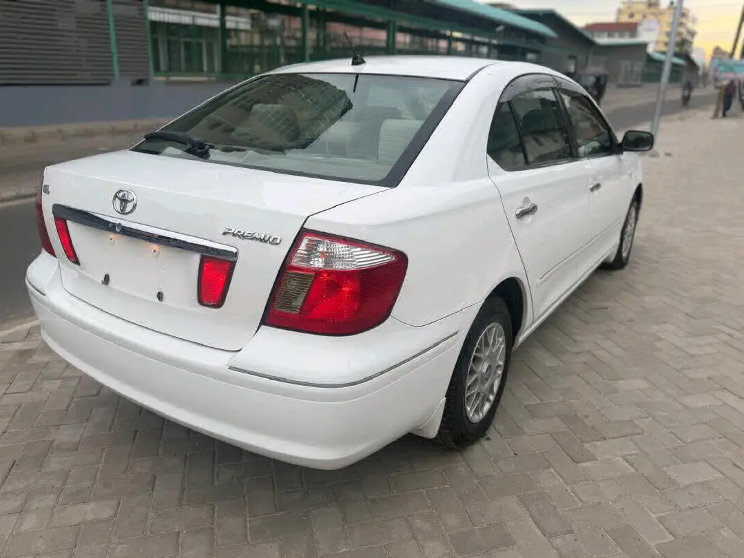 Toyota Premio F EQR 2003 for Sale thumbnail 3