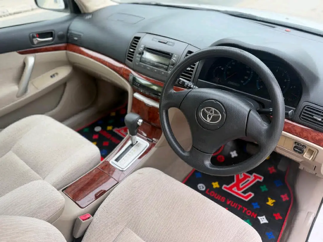 Toyota Premio F EQR 2003 for Sale thumbnail 8