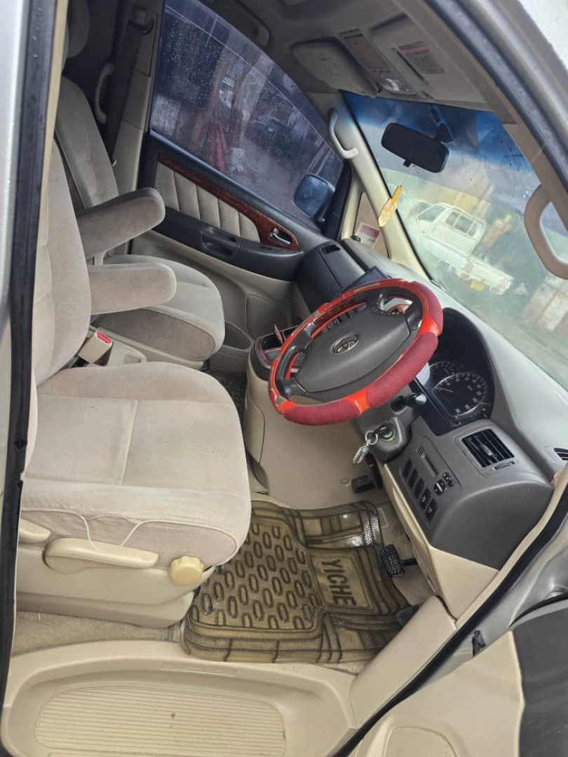 Toyota Alphard 2004, Engine 2360cc, Bei 12M TZS thumbnail 2
