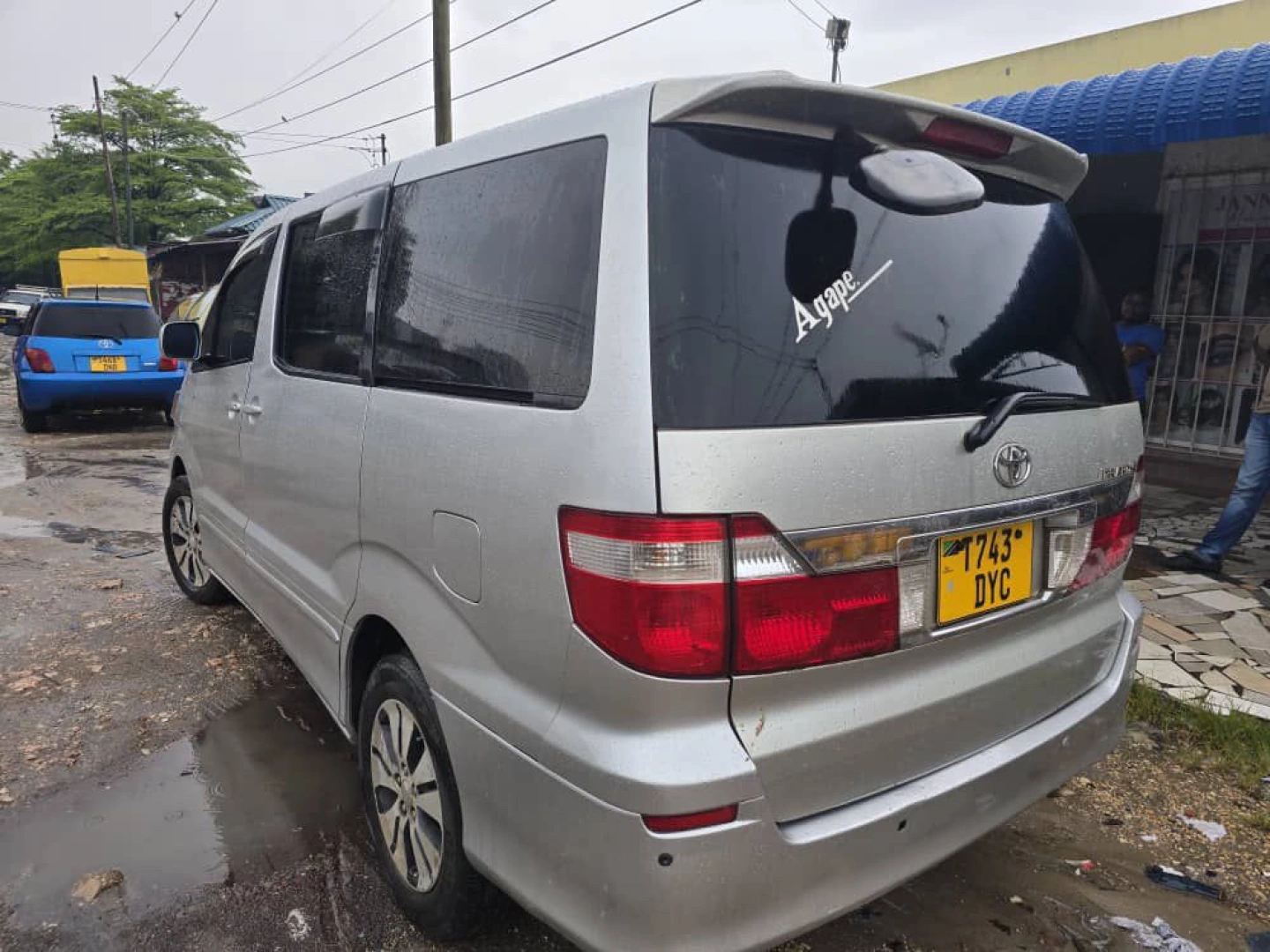 Toyota Alphard 2004, Engine 2360cc, Bei 12M TZS thumbnail 3