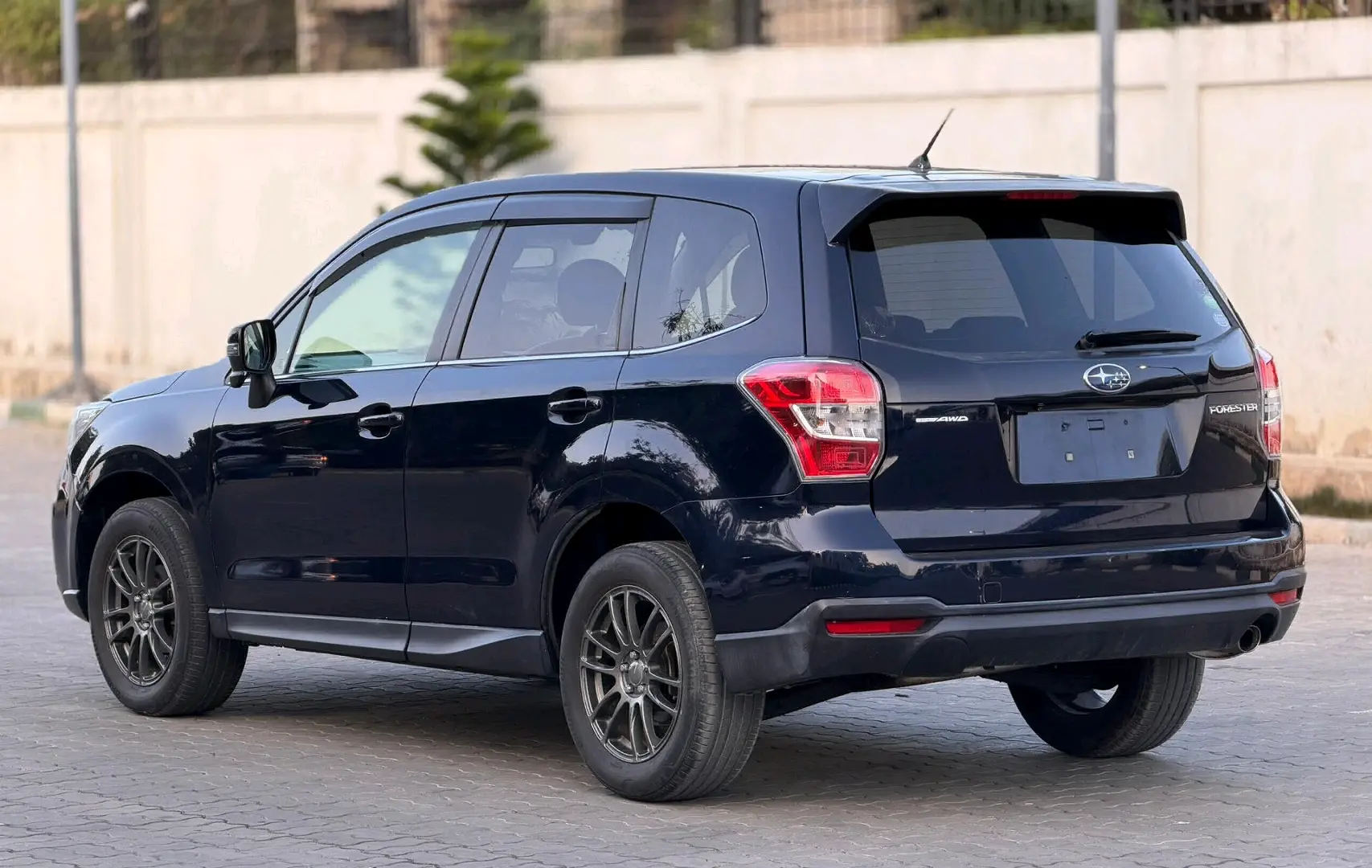 Subaru Forester 2015, Dark Blue, Automatic thumbnail 4