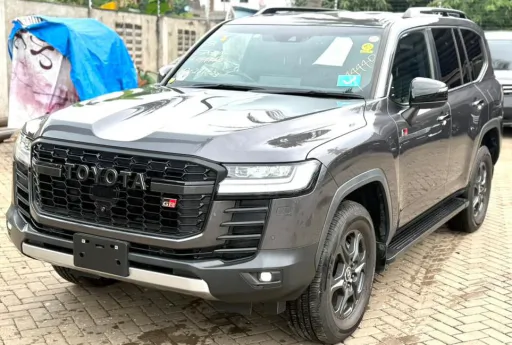 2024 Toyota Land Cruiser GR Sport 300