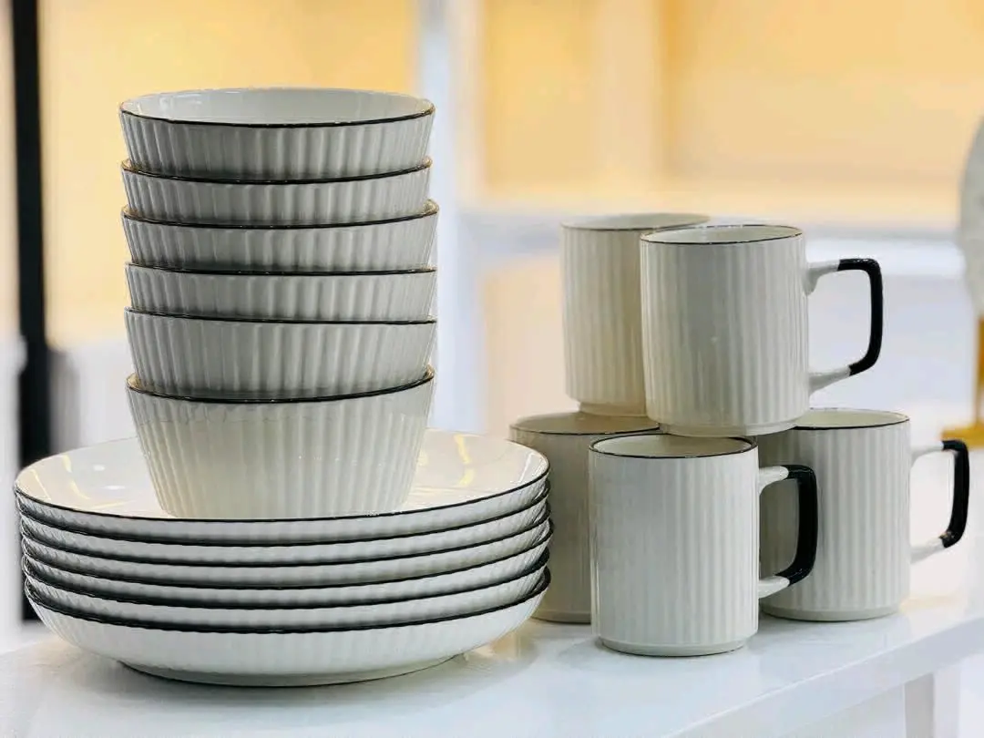 Heavy Ceramic Dinnerware Set (18 pieces)