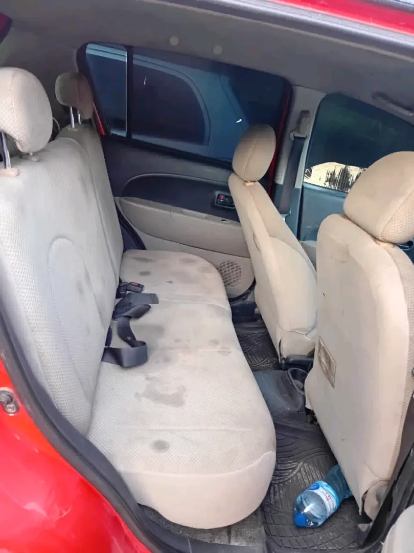Red Toyota Passo for Sale thumbnail 5