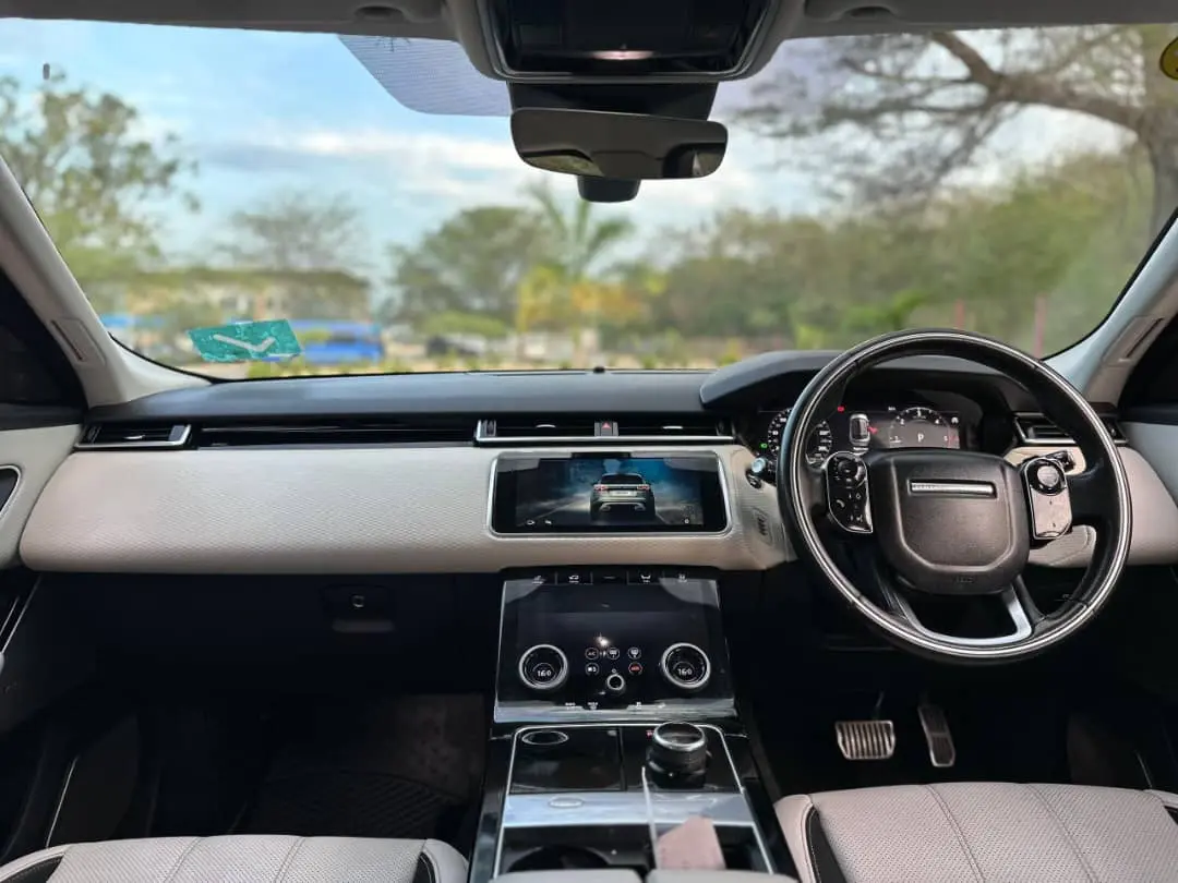 Range Rover Velar 2017 thumbnail 9