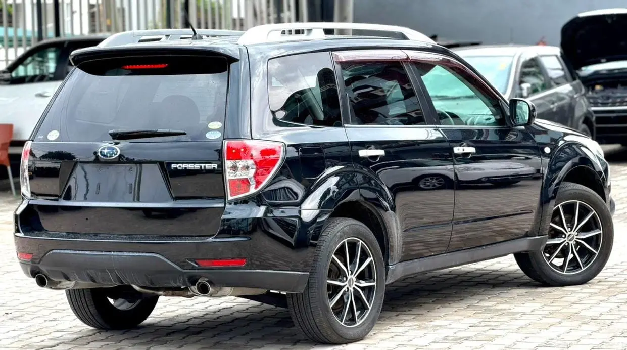 Subaru Forester 2010 thumbnail 3