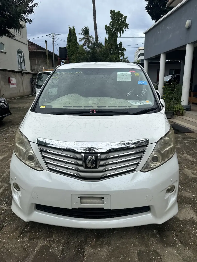 Toyota Alphard 2011