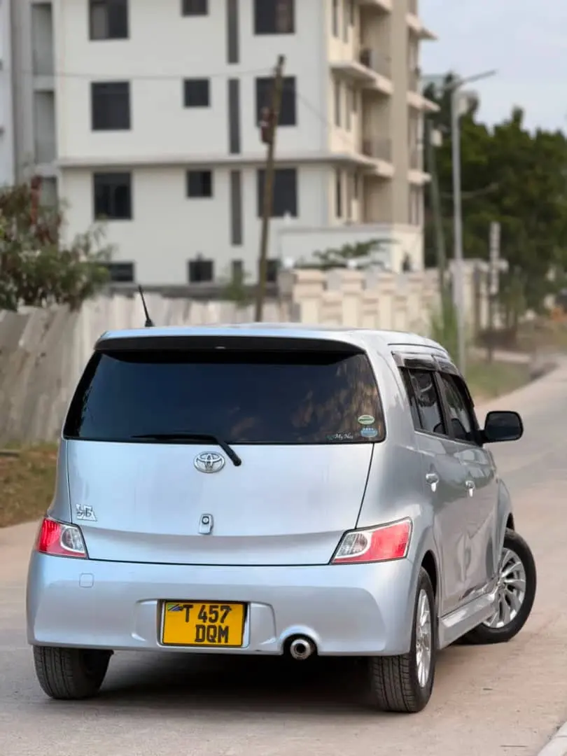 Toyota bB 2006 (DQM) thumbnail 3