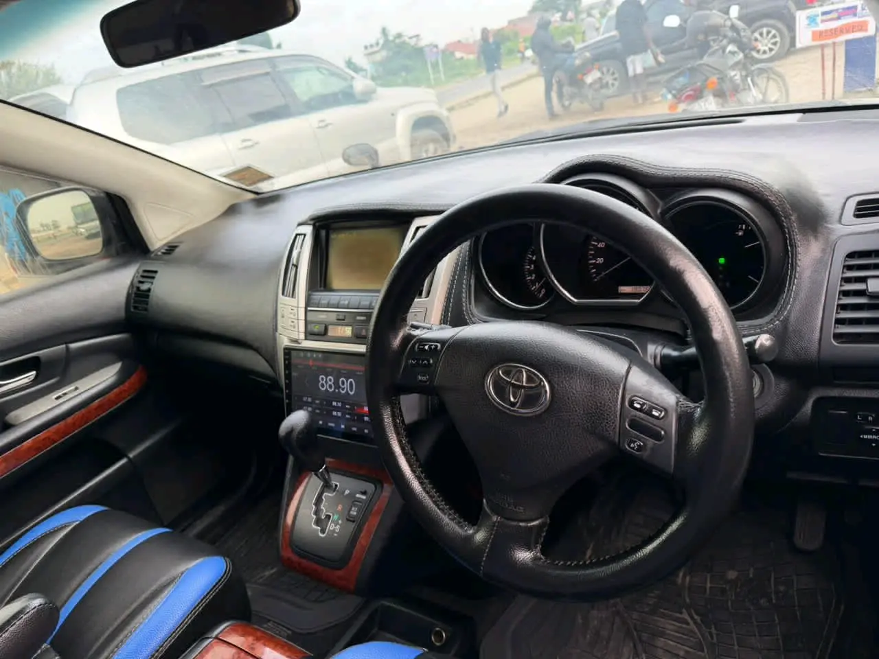 Black Toyota Harrier 2008 (DZM Reg) thumbnail 8