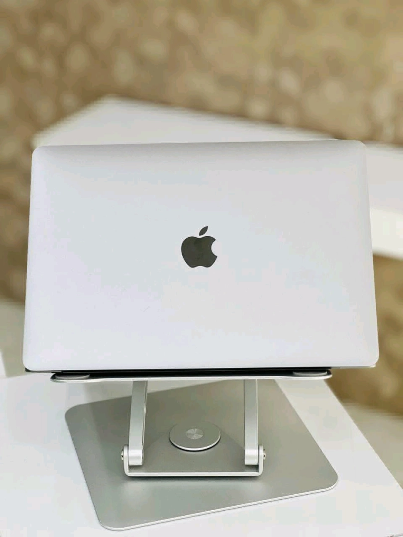MacBook Pro 2017 Core i5 13 Inches 512GB SSD