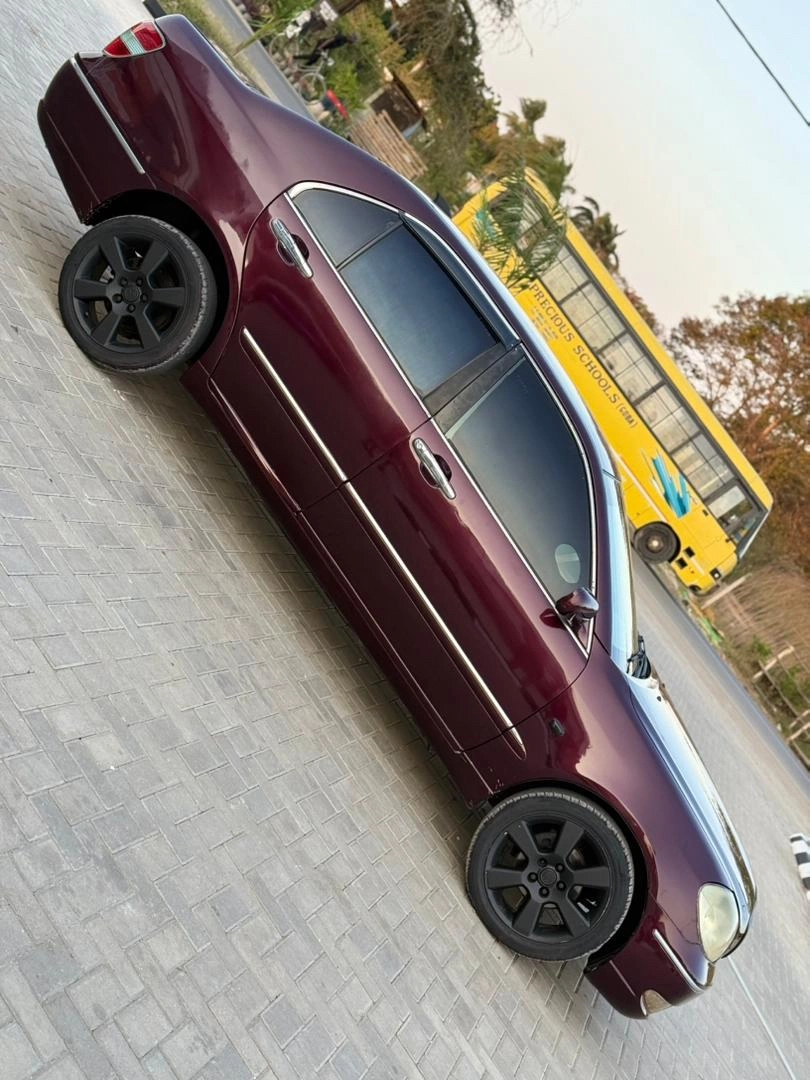 Toyota Brevis Sedan 2490cc thumbnail 2