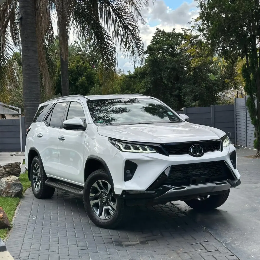 2023/24 Toyota Fortuner VX