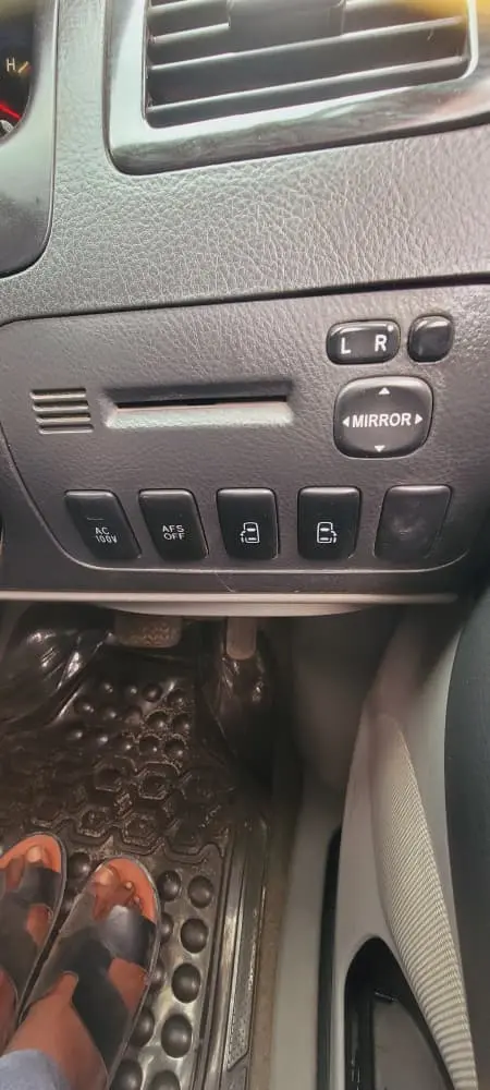 Toyota Alphard 2006 DWE thumbnail 9