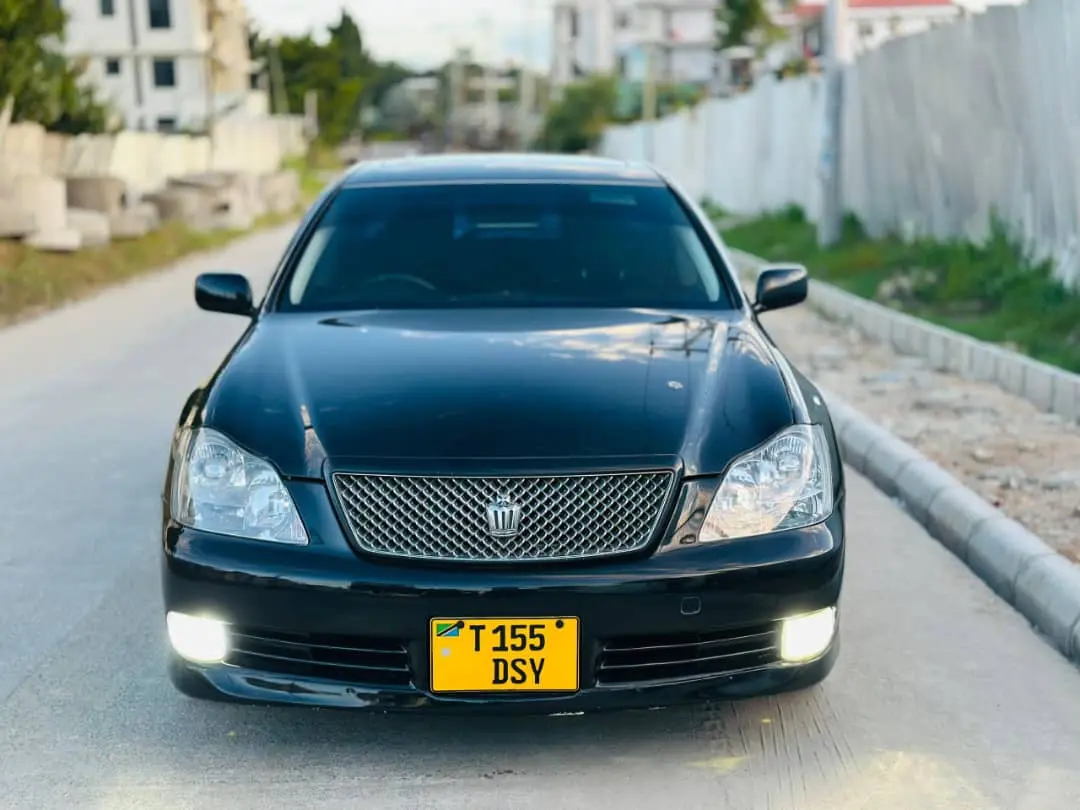 Toyota Crown Athlete 2005 thumbnail 3