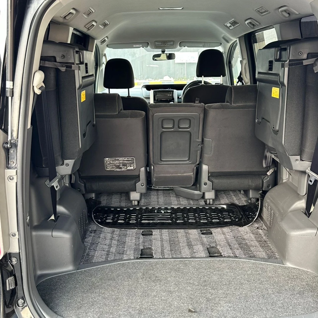 Toyota Noah New Model 2008 Black Minivan thumbnail 4