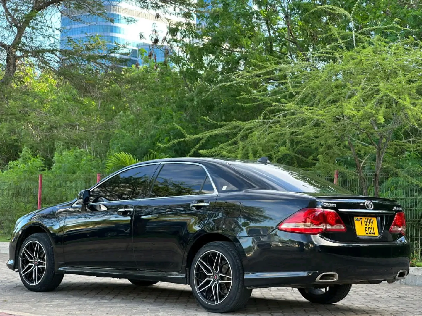 Toyota Crown Athlete Sedan 2008 T699EGU thumbnail 3