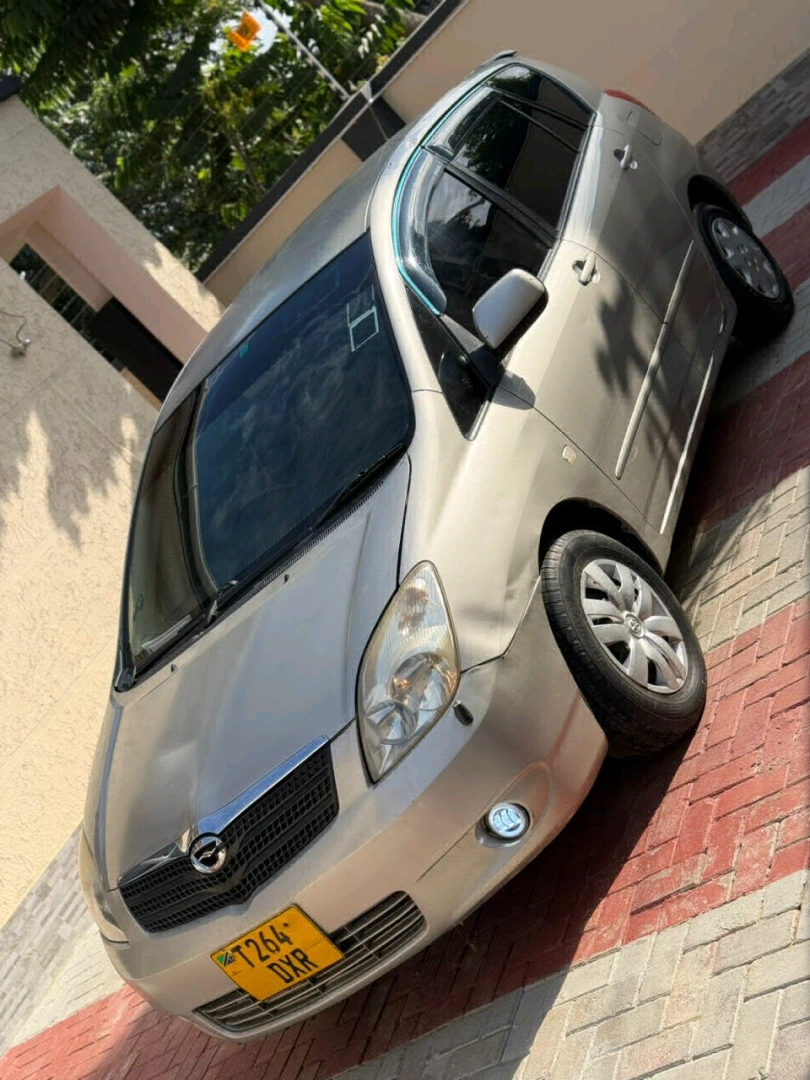 Toyota Spacio DXR thumbnail 6
