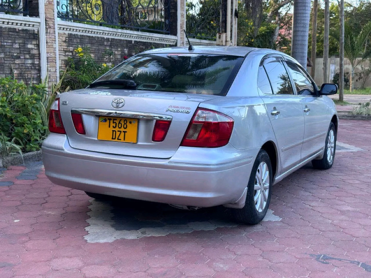 Toyota Premio X 2004 Sedan - Low Mileage thumbnail 4