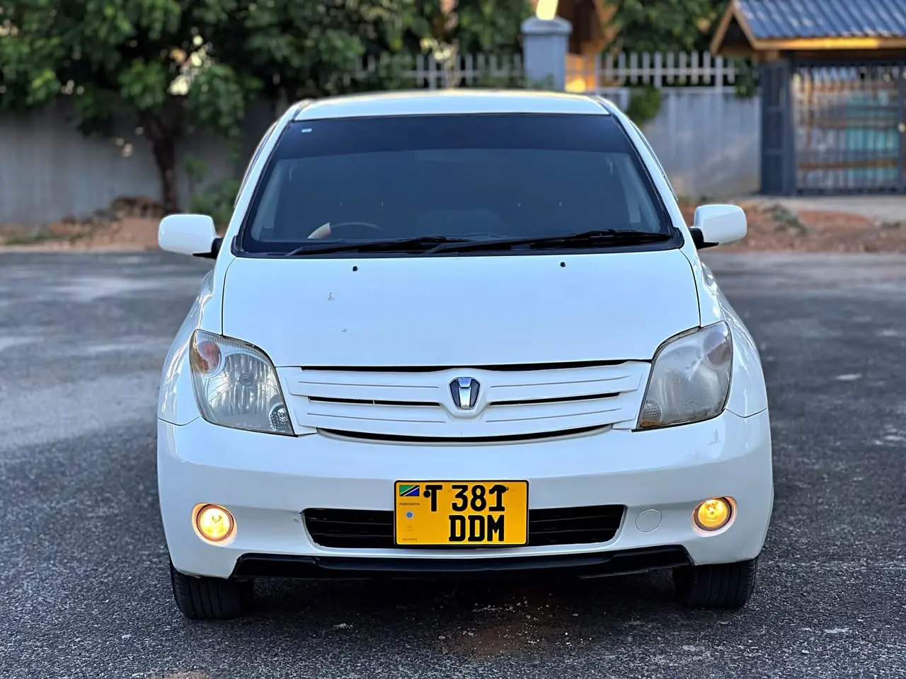 Toyota Ist 2004 DDM