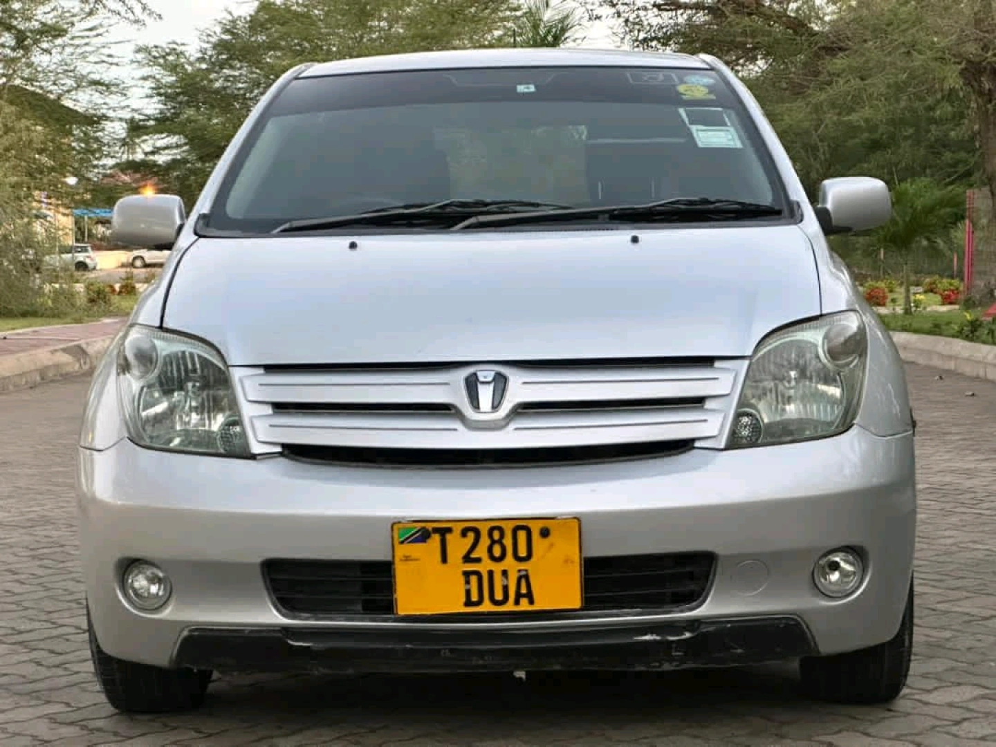 Toyota Ist Silver Car Reg DUA