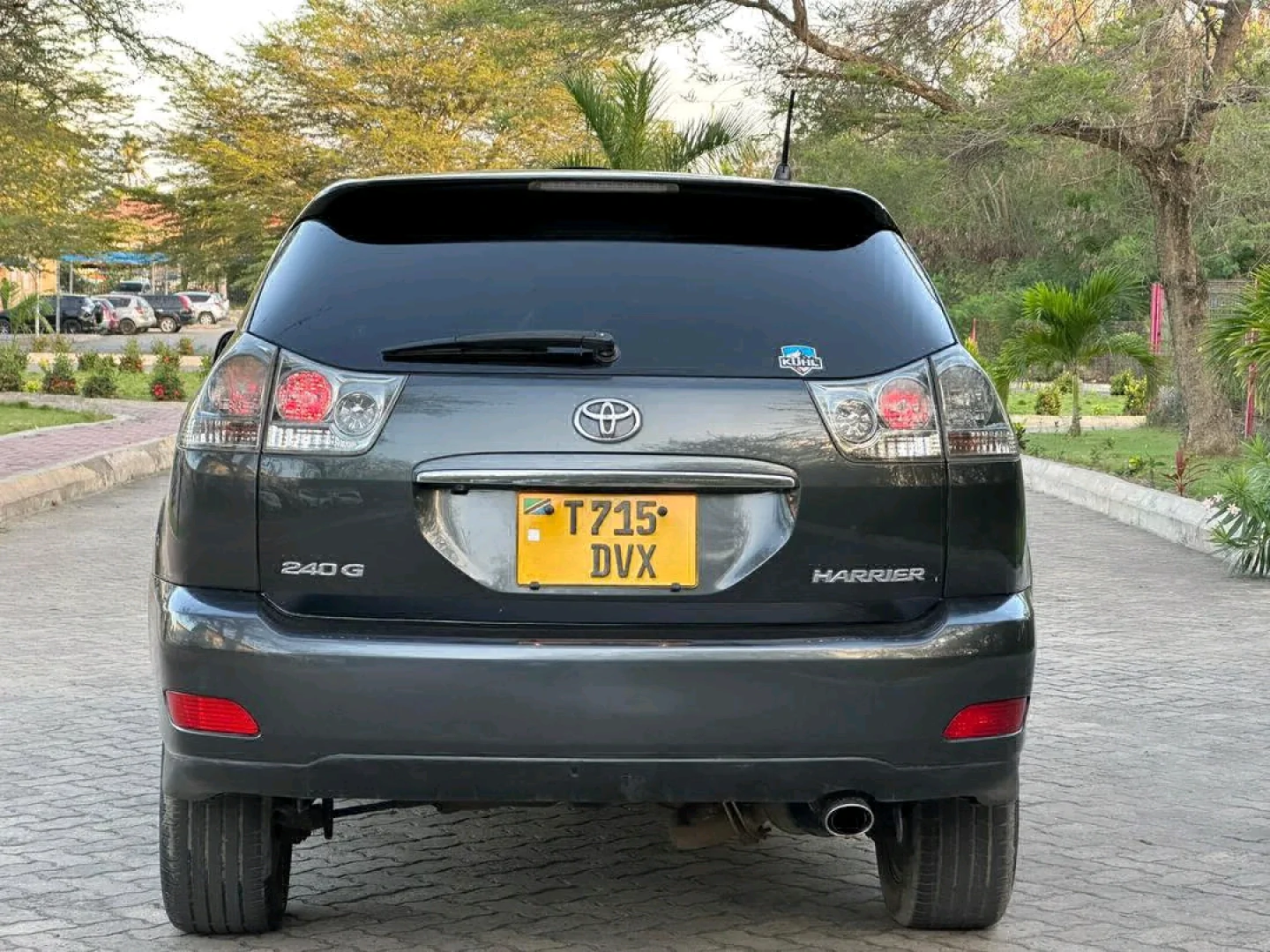 Toyota Harrier DVX 2005 for Sale thumbnail 4