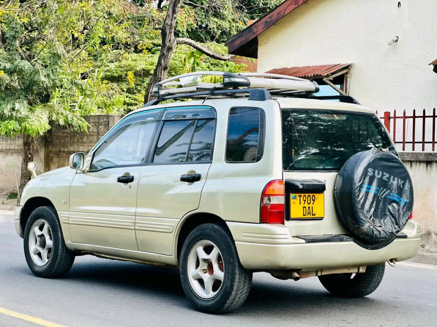 Used Suzuki Escudo SUV Automatic J20 Engine thumbnail 4