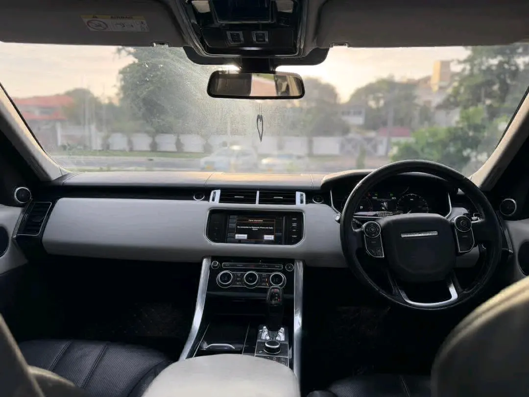 Range Rover Sport 2015 Diesel - Low Mileage thumbnail 9