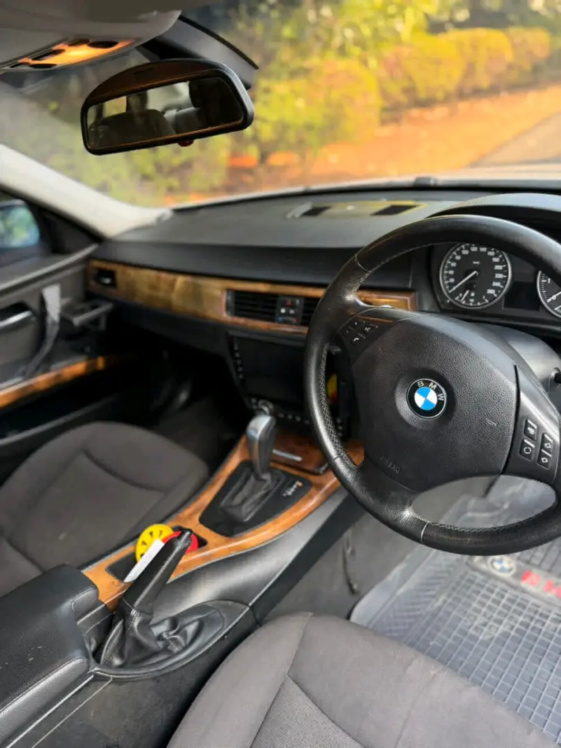 BMW 3 Series Sedan, Automatic, 1990cc thumbnail 8