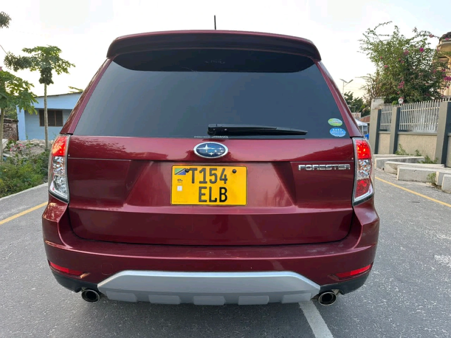 Red Subaru Forester ELB thumbnail 2