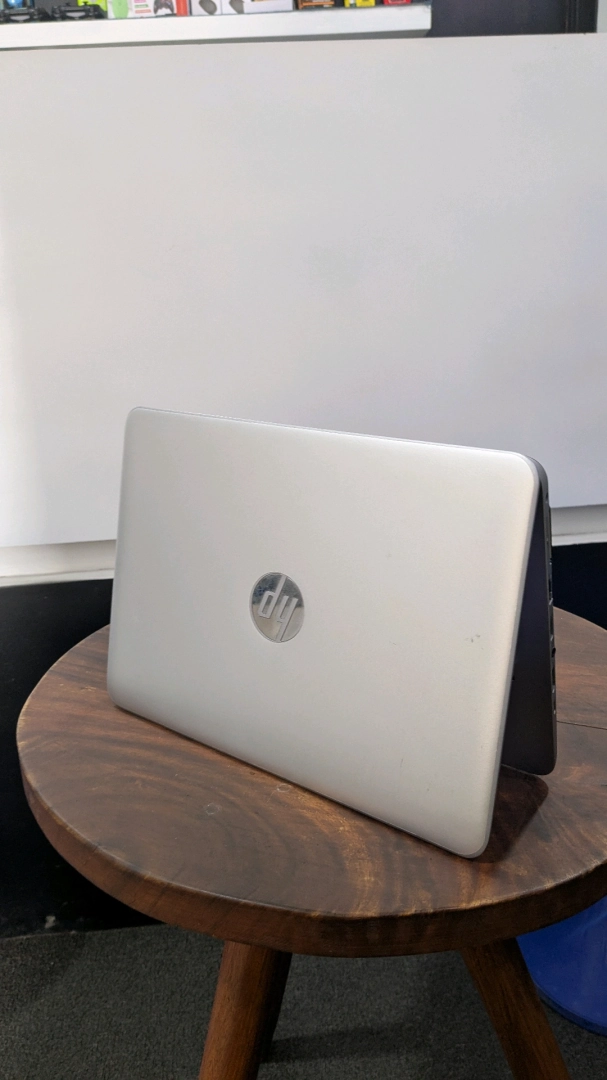 HP EliteBook AMD A10 Laptop 4GB RAM 128GB SSD thumbnail 7