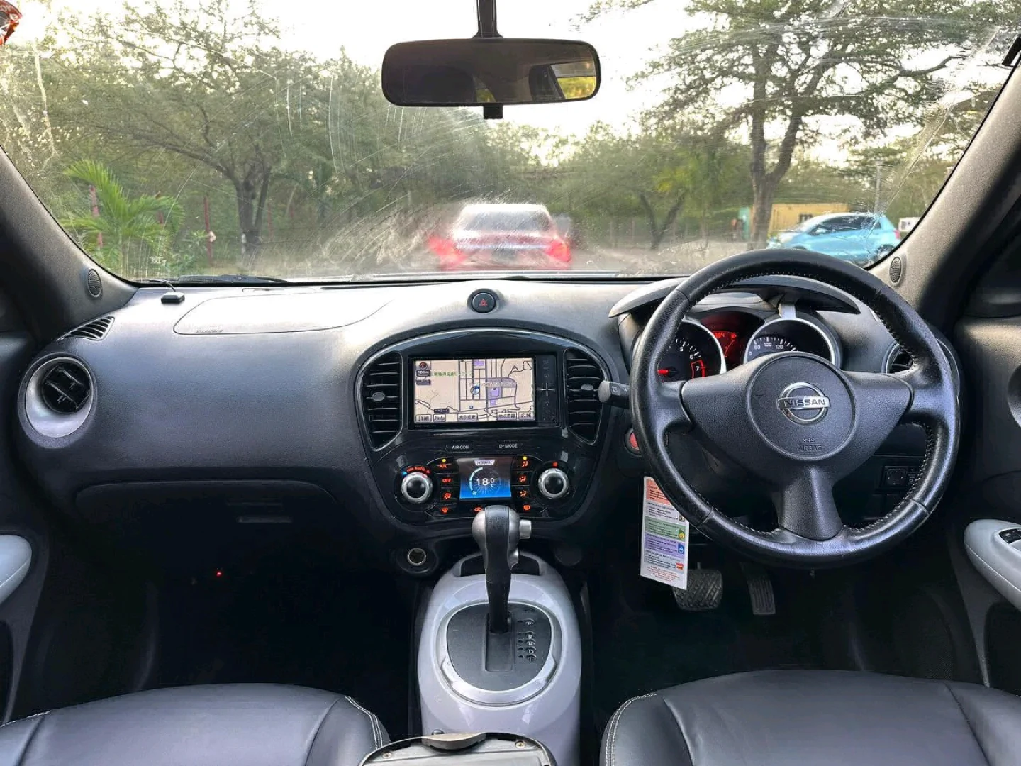 Black Nissan Juke 2010 Model for Sale thumbnail 3