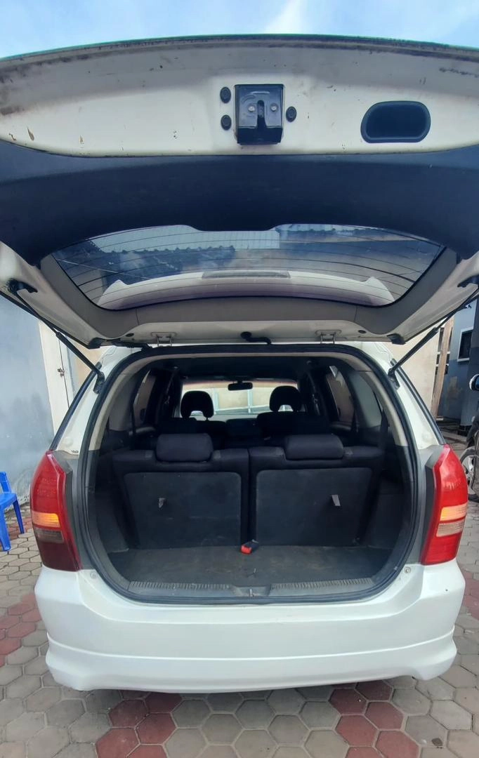 Toyota Wish 2004 Automatic 7-Seater thumbnail 8