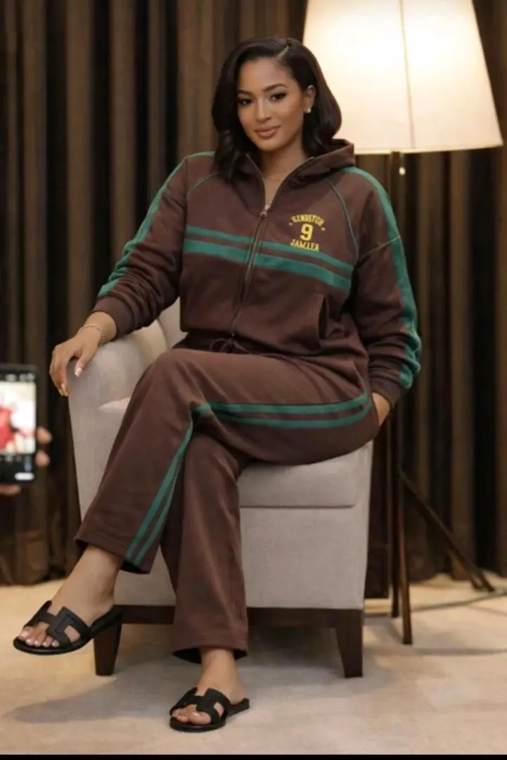 Women's Two-Piece Tracksuits thumbnail 3
