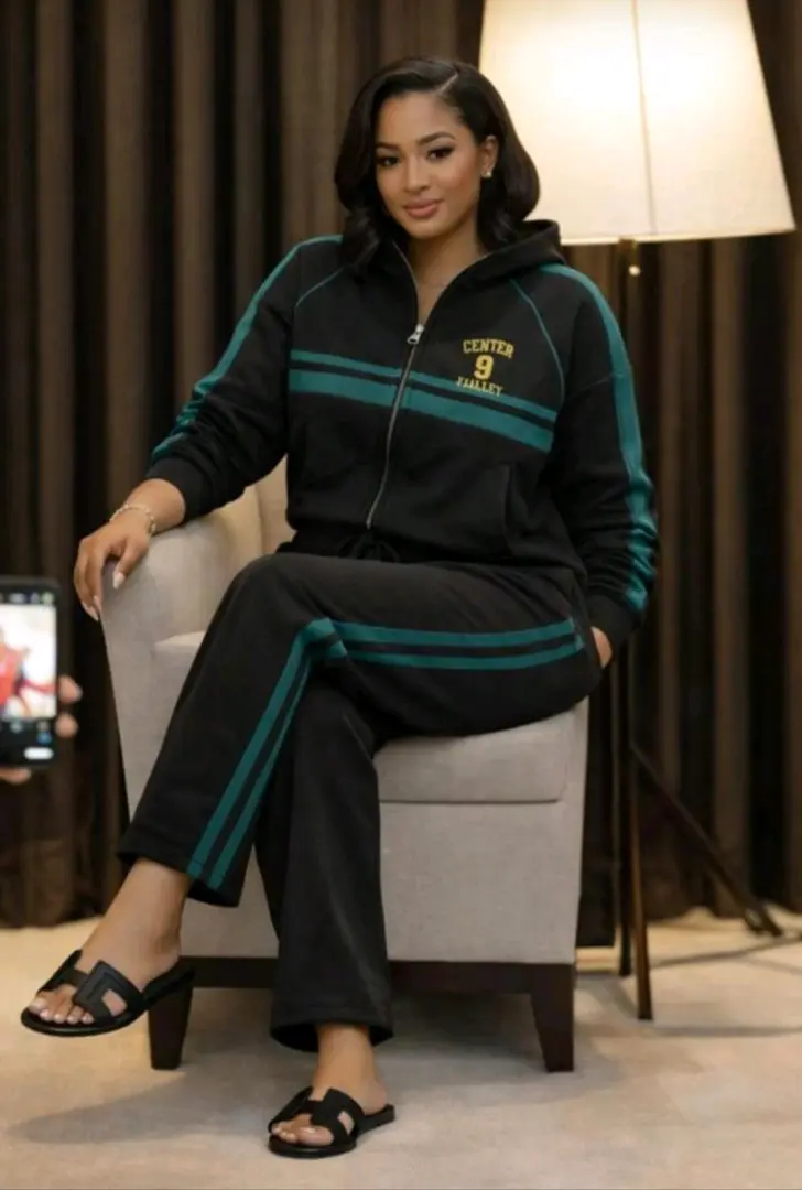 Women's Two-Piece Tracksuits thumbnail 4