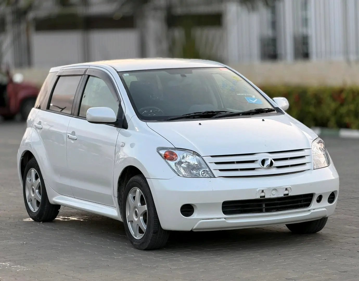 Toyota Ist 2006, 1290cc, Unregistered thumbnail 2