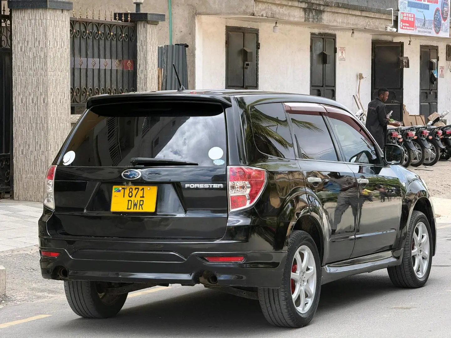 Black 2008 Subaru Forester with EJ20 Engine thumbnail 7
