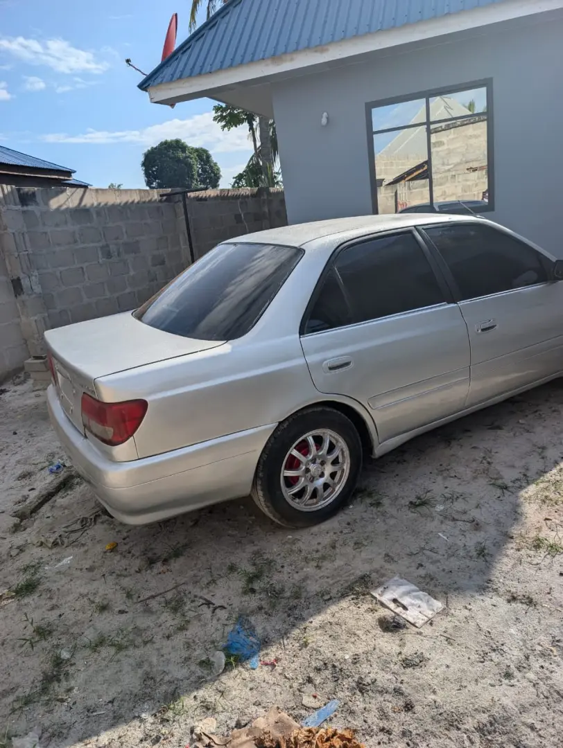 Toyota Carina Ti (CUY)