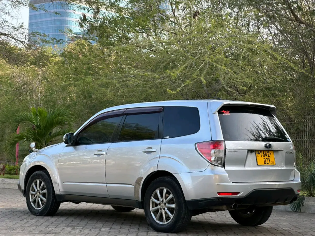 Subaru Forester 2011 for Sale thumbnail 5