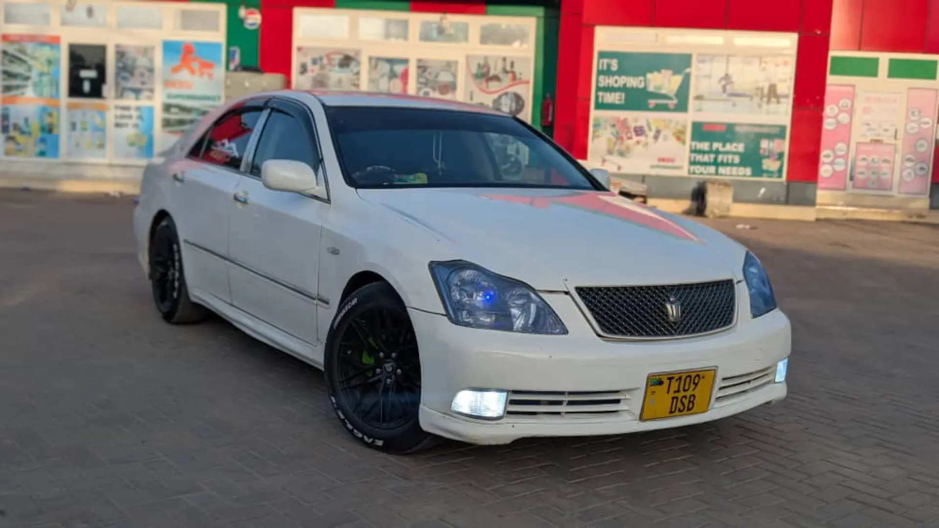 Toyota Crown Athlete 2400cc for Sale